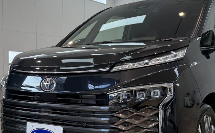 トヨタ　VOXY/ハイガラスコート