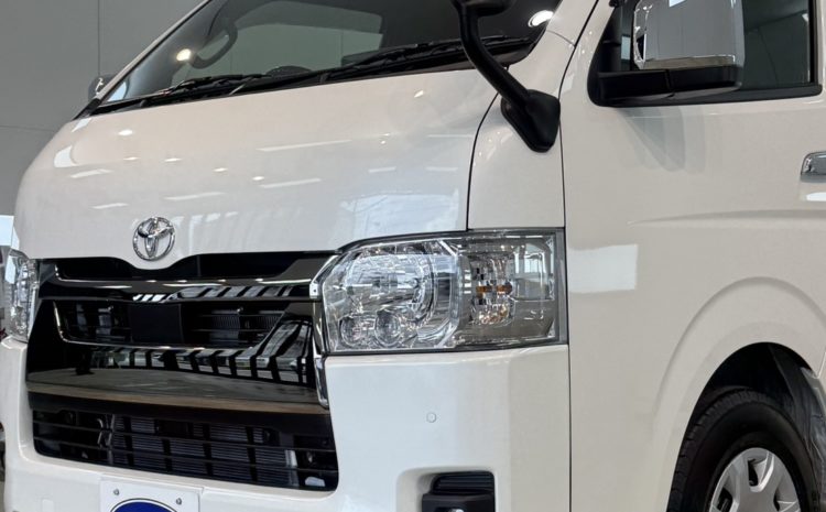 トヨタ　ハイエース/ハイガラスコート