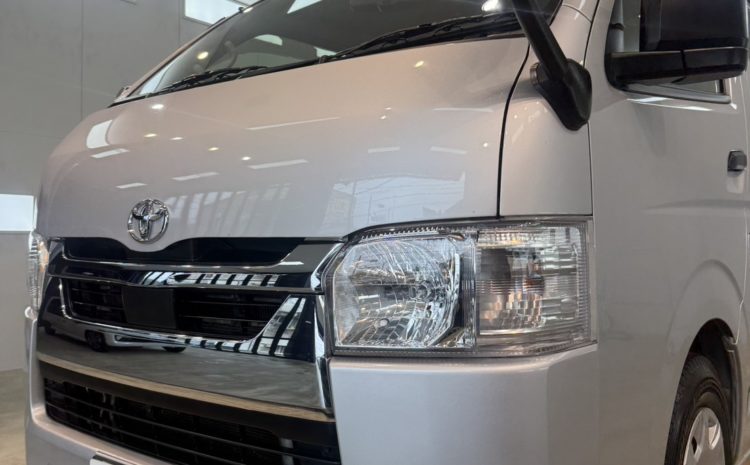 トヨタ　ハイエース/ハイガラスコート